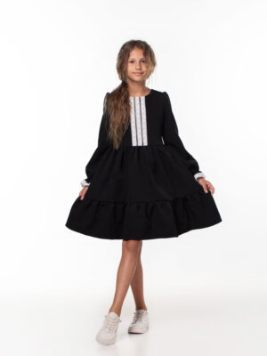 Платье школьное с кружевом