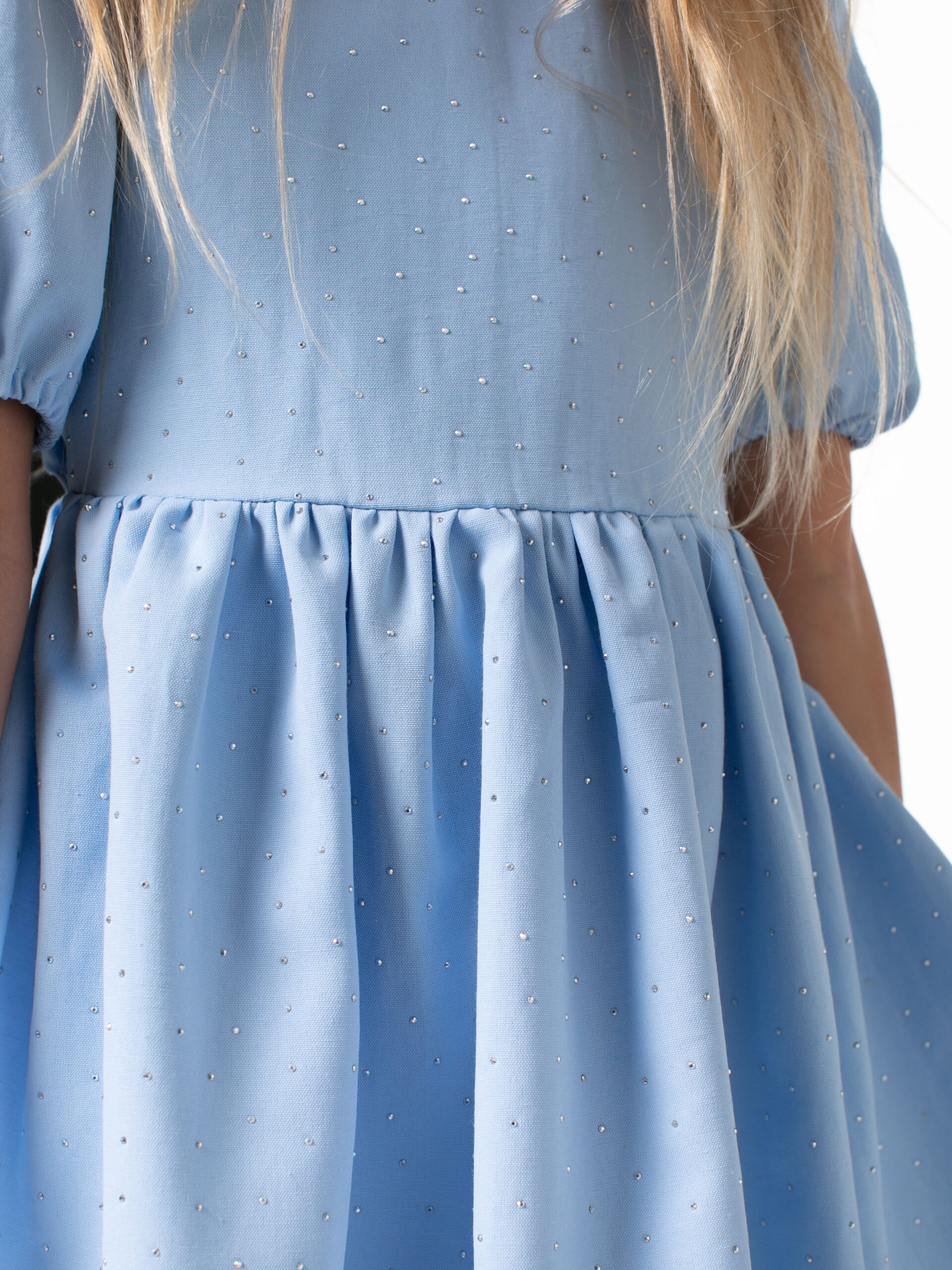Платье нарядное на утренник со стразами — изображение 2
